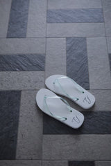 Flip flops　ビーチサンダル